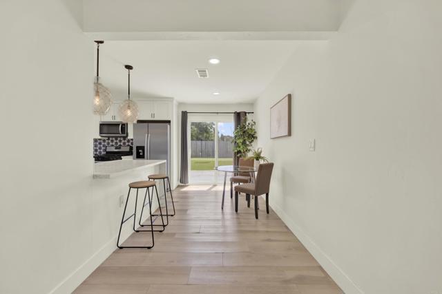 231 Cananea Street, Vista CA: https://media.crmls.org/mediaz/b3673927-e76c-48fc-bf27-eb3bf883efb3.jpg