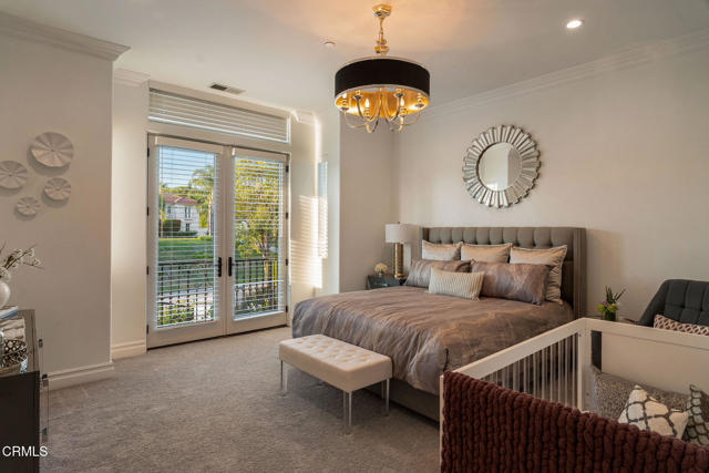 1069 Corte Barroso, Camarillo CA: https://media.crmls.org/mediaz/b36761b2-cc4d-4a48-b2da-12f42d0c0e09.jpg