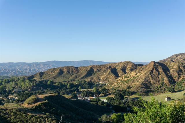 25933 Sand Canyon Road, Santa Clarita CA: https://media.crmls.org/mediaz/b36795b3-0079-42c0-945b-eaa5f6fd0bd6.jpg