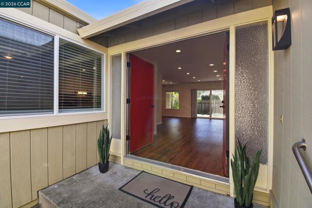 Image 3 of 37 For 6538 Stonecroft Ter