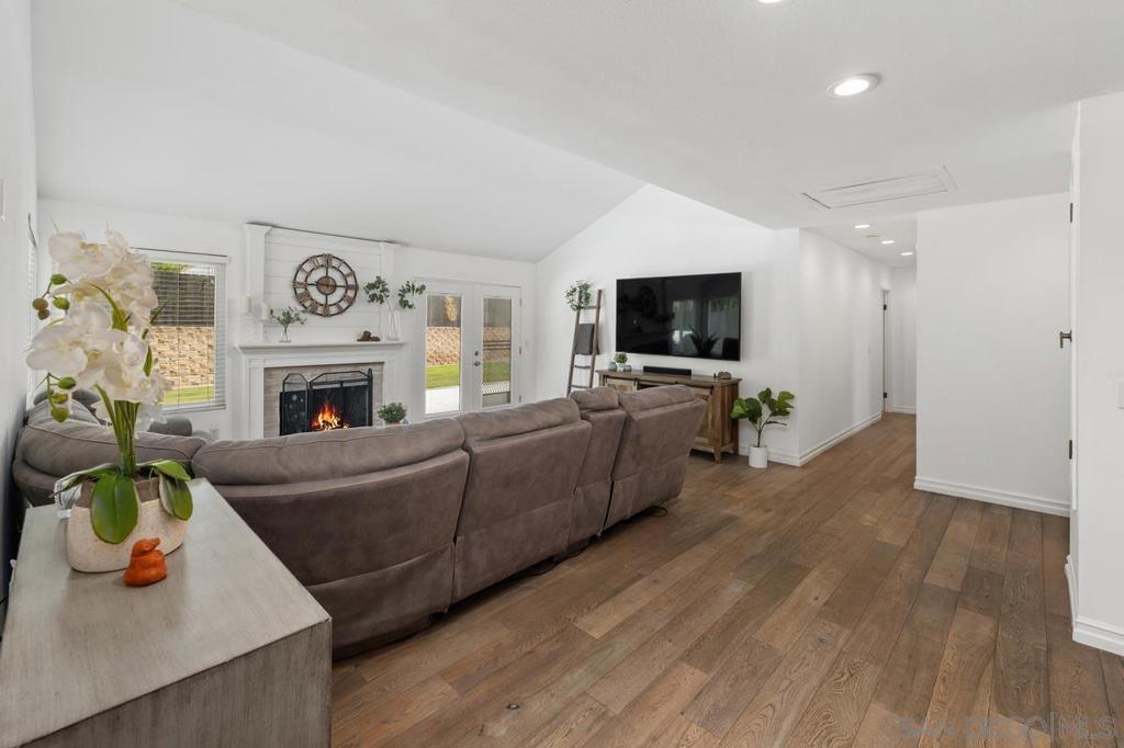 13871 Olive Grove Pl - photo 5