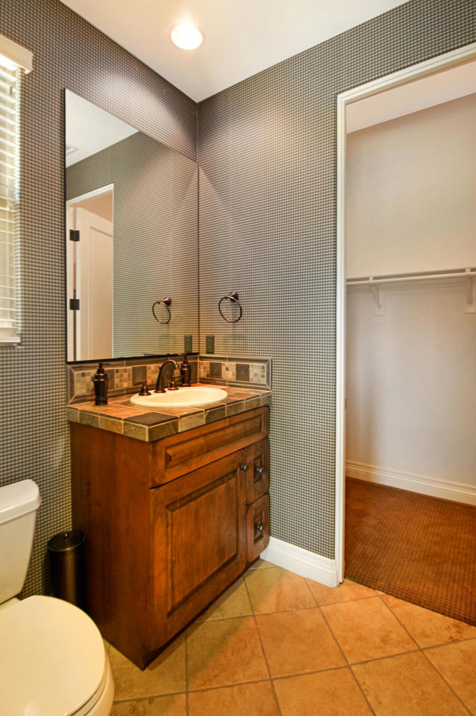 MLS #219133697DA img 16