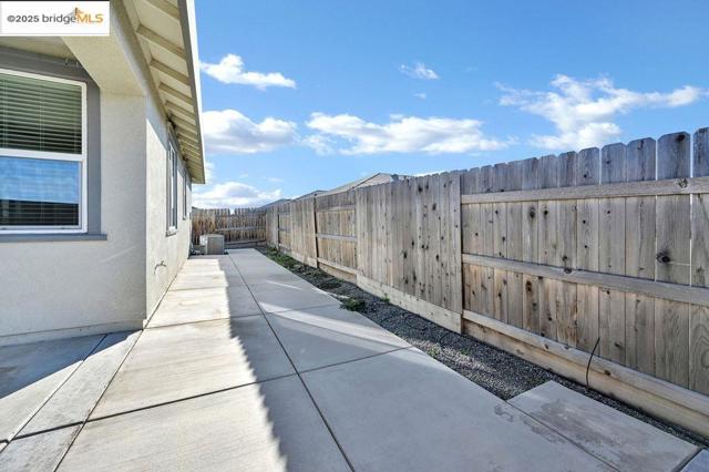 2291 Revival Lane, Rio Vista CA: https://media.crmls.org/mediaz/b36b2a63-843d-4b6c-8284-8aba520155c5.jpg