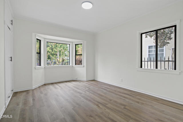 5131 Greenbush Avenue, Sherman Oaks CA: https://media.crmls.org/mediaz/b36b89cb-ab42-4cbb-8271-327eb468cbd4.jpg