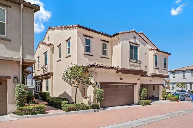 Detail Gallery Image 2 of 48 For 4192 Camino Campana, Oceanside,  CA 92057 - 4 Beds | 3 Baths