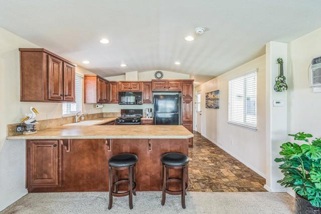 Detail Gallery Image 7 of 17 For 699 N Vulcan Ave Spc 17,  Encinitas,  CA 92024 - 1 Beds | 1 Baths