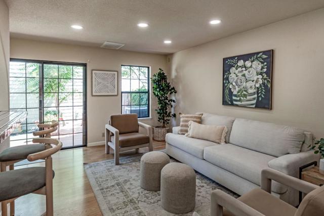 478 W Sunnyoaks Avenue, Campbell CA: https://media.crmls.org/mediaz/b36f0592-16dd-4315-ae70-9b0fb1aed674.jpg