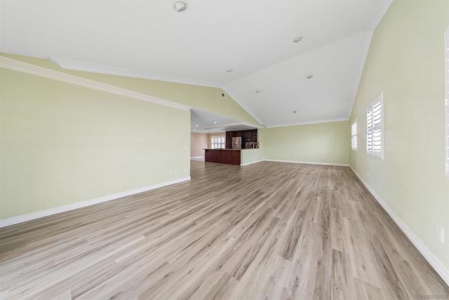 1095 Stillwell Ave, San Diego CA: https://media.crmls.org/mediaz/b36f0aca-caf3-4dba-b941-70ab9c12a92d.jpg