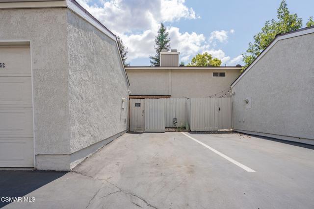15175 Marquette Street, Moorpark CA: https://media.crmls.org/mediaz/b36ff537-cac2-415c-9c60-2aa02ca80fbc.jpg
