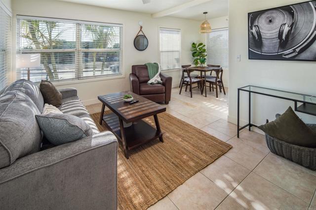 2604 06 Juan Street, San Diego CA: https://media.crmls.org/mediaz/b3705b4c-90b6-4039-965c-147dafb30331.jpg