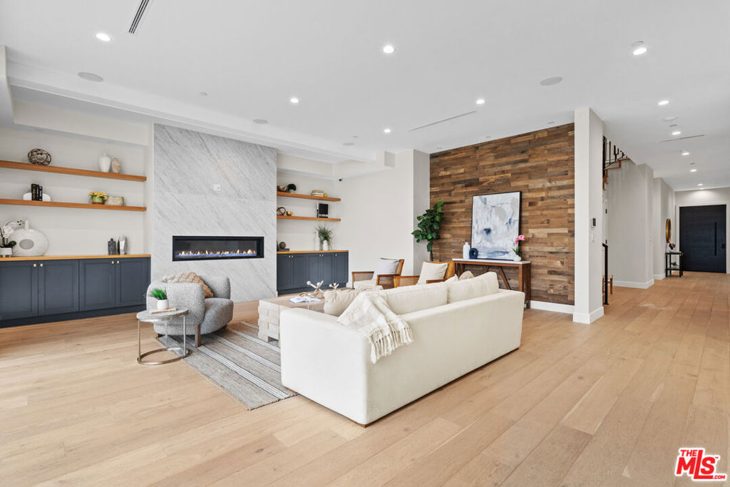 MLS #26912877 image #4