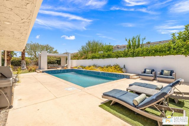 2130 S Toledo Avenue, Palm Springs CA: https://media.crmls.org/mediaz/b372fbd4-358f-40cc-934a-3323ce13d867.jpg