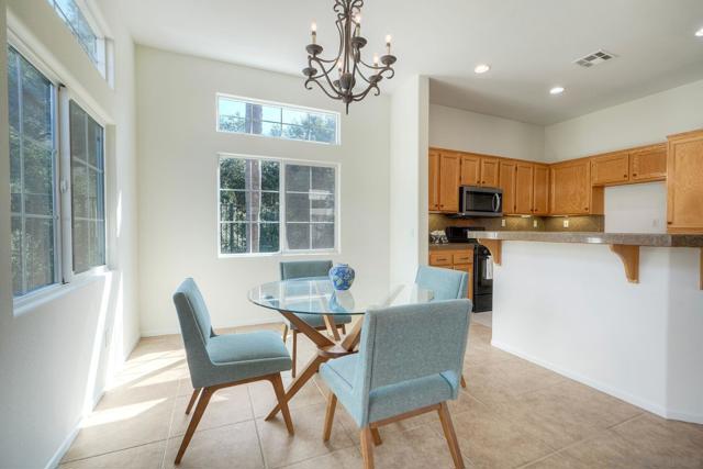 29711 Williams Valley Ct, Escondido CA: https://media.crmls.org/mediaz/b37382f5-48f4-4804-a726-ce982987441b.jpg