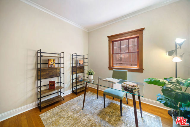 588 N Gower Street, Los Angeles CA: https://media.crmls.org/mediaz/b374e15b-3db8-4200-9548-306a319ae19d.jpg
