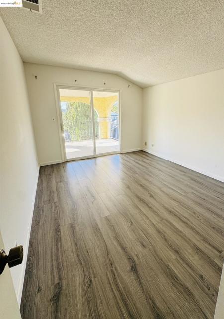 27 Barkley Court, Vallejo CA: https://media.crmls.org/mediaz/b375382e-bba8-48be-8959-4bd847854787.jpg