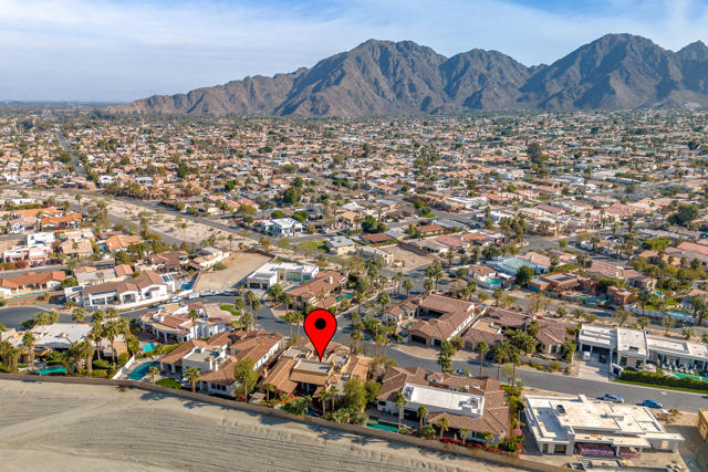 77170 Casa Del Sol, La Quinta CA: https://media.crmls.org/mediaz/b3755386-1b54-46d2-8702-75f6f7f47c3f.jpg