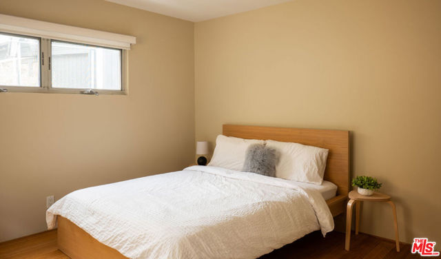 2158 Sunset Plaza Drive, Los Angeles CA: https://media.crmls.org/mediaz/b375598d-4bf5-4a4f-bddd-5e43aa89a608.jpg