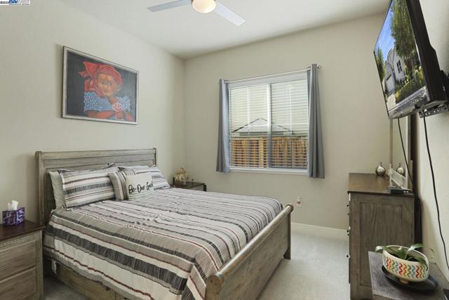 2595 Garden Farms Ave, Lathrop CA: https://media.crmls.org/mediaz/b3756171-e48c-4064-8fbe-9410460e6d5b.jpg