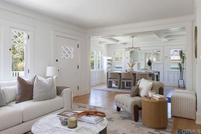 4171 Ibis St, Mission Hills (San Diego) CA: https://media.crmls.org/mediaz/b37569d3-8955-4535-b553-482edd5b5f20.jpg