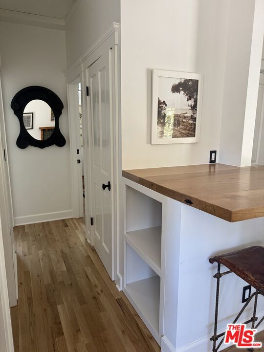 220 France Circle, Ojai CA: https://media.crmls.org/mediaz/b37788f7-5c8c-45df-8ff9-3ee49bcc9e4b.jpg