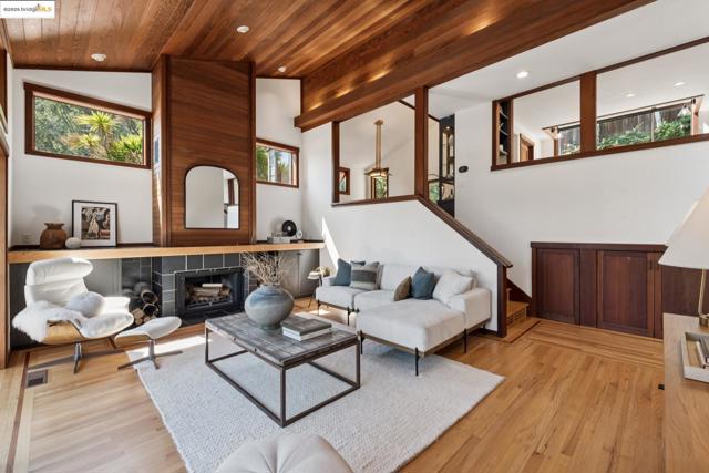 737 Woodhaven Rd, Berkeley CA: https://media.crmls.org/mediaz/b3785488-af5e-4ad2-ae7e-f2307fcbb5fc.jpg