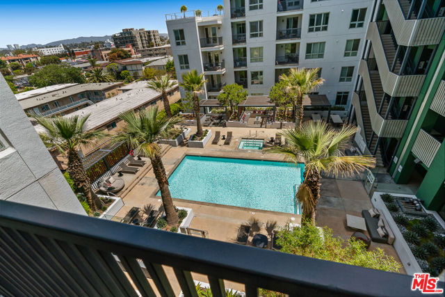 10601 Washington Boulevard, Culver City CA: https://media.crmls.org/mediaz/b378818f-6d38-46ad-bbac-594fb6f76a9e.jpg