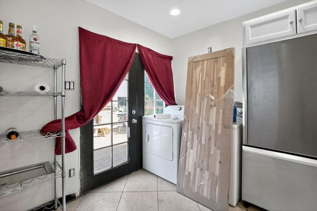 7000 Arthur Street, Oakland CA: https://media.crmls.org/mediaz/b37aafe5-880f-438e-b1f7-1eccee80c80f.jpg