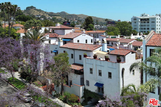 1414 N Harper Avenue, West Hollywood CA: https://media.crmls.org/mediaz/b37c16f3-acf2-4aa3-b29e-5ef70a01ab57.jpg