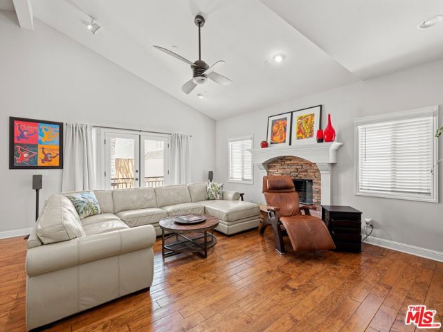 520 Elena Avenue, Redondo Beach, California 90277, 4 Bedrooms Bedrooms, ,2 BathroomsBathrooms,Residential,For Sale,Elena,25537523
