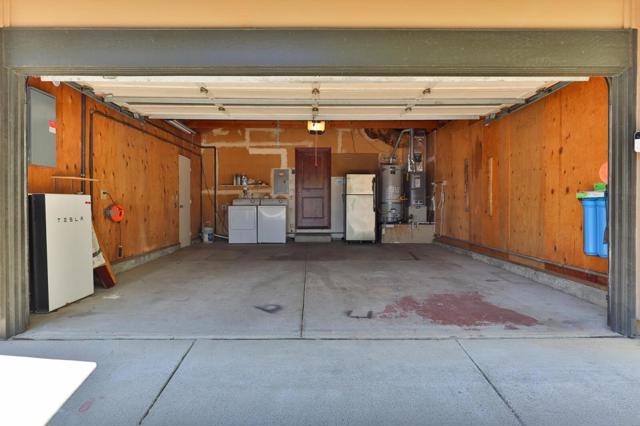 970 W 6th Street, Gilroy CA: https://media.crmls.org/mediaz/b37dc19c-4522-49c9-b6dd-168c2c269062.jpg