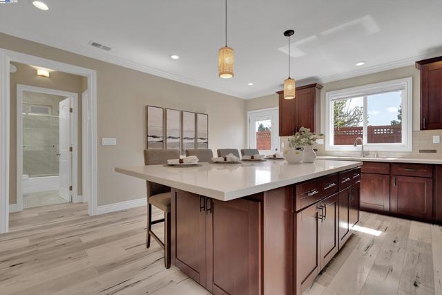 4433 Fair Ave, Oakland CA: https://media.crmls.org/mediaz/b37df623-b9b5-49df-abd1-859082e17531.jpg