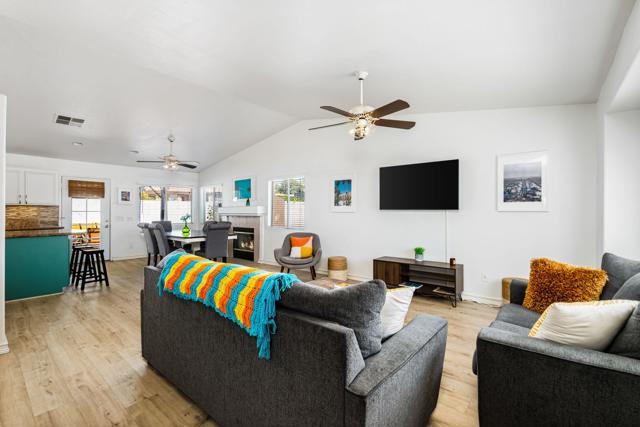 45405 Deerbrook Circle, La Quinta CA: https://media.crmls.org/mediaz/b37eaa66-ecb3-4dc1-b6c4-44488bbe3c8a.jpg