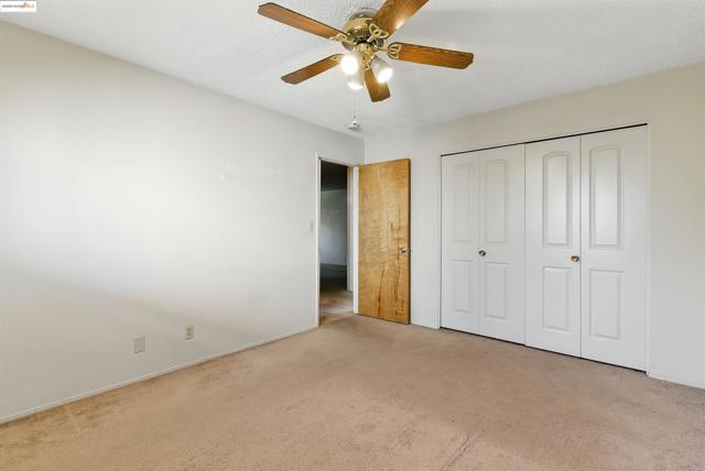 3464 Michael Dr, Redwood City CA: https://media.crmls.org/mediaz/b37f2eea-9630-4191-9dfa-47afaebd5fa2.jpg