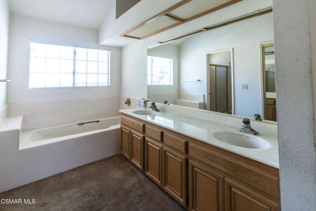 2517 Harriman Lane, Redondo Beach CA: https://media.crmls.org/mediaz/b37fc330-11fb-4e32-a2be-1ce931525318.jpg