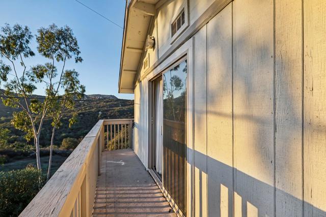 26086 Bear Valley Heights Road, Escondido CA: https://media.crmls.org/mediaz/b380bc70-e4cf-44e9-bb8c-aded2c9c4962.jpg