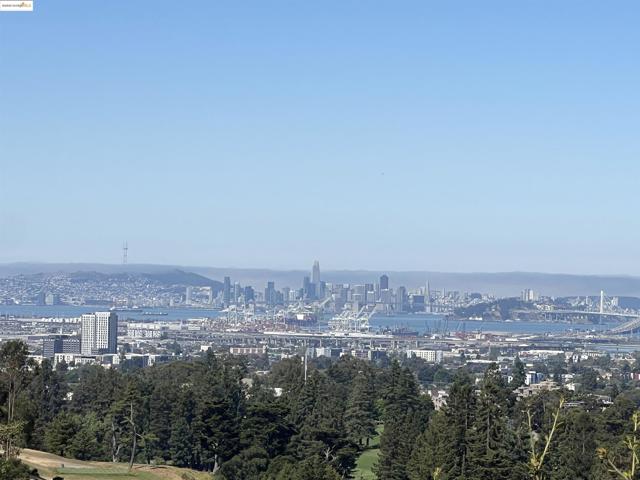 82 Wilding Ln, Oakland CA: https://media.crmls.org/mediaz/b38153fb-2eba-4da3-9913-6e79081ae6ac.jpg