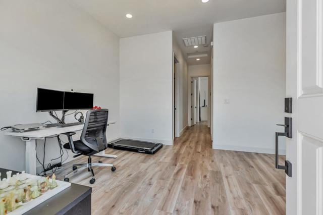 10055 Foothill Avenue, Gilroy CA: https://media.crmls.org/mediaz/b381efae-6869-4a91-9f18-0d251873777a.jpg