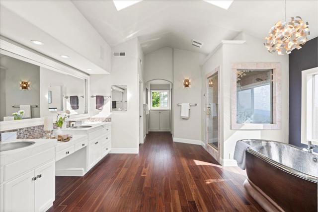 25220 Quail Ridge Road, Los Gatos CA: https://media.crmls.org/mediaz/b3821d48-98fb-45fb-bc61-732780babe82.jpg