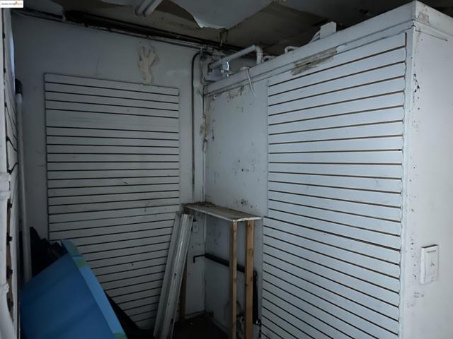 39 Main St, Isleton CA: https://media.crmls.org/mediaz/b3823a51-6852-46b5-9fd3-52264d6f509c.jpg