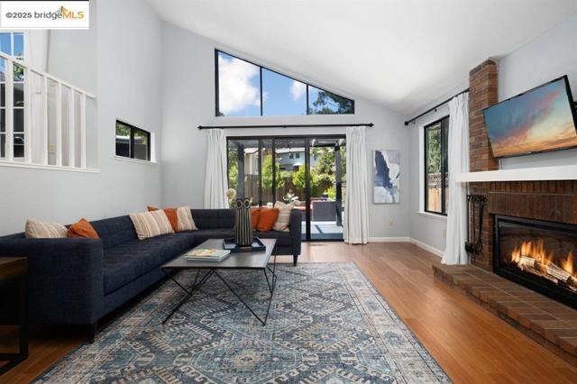 1431 Huston Rd, Walnut Creek CA: https://media.crmls.org/mediaz/b382b4bc-8a83-4b7d-866f-d07c361e5d17.jpg