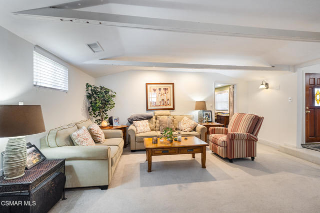 5356 Chesebro Road, Agoura Hills CA: https://media.crmls.org/mediaz/b382db9c-38d4-4002-af61-e5ca1fc04ce9.jpg