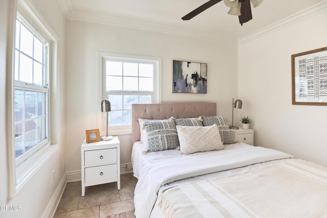 401 Del Norte Street, Los Angeles CA: https://media.crmls.org/mediaz/b38308c2-a2ec-49b0-9cf9-fedd924df6f9.jpg