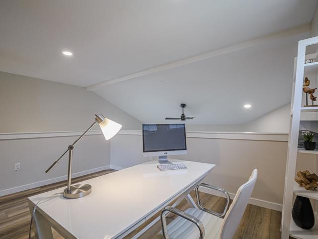 136 Aptos Village Way, Aptos CA: https://media.crmls.org/mediaz/b3833151-6a44-48a6-a519-633bf6d7e779.jpg
