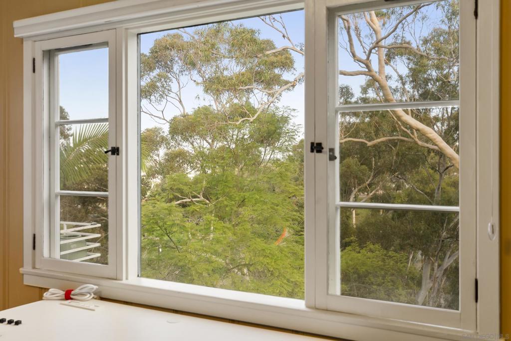 MLS #250043762SD image #23