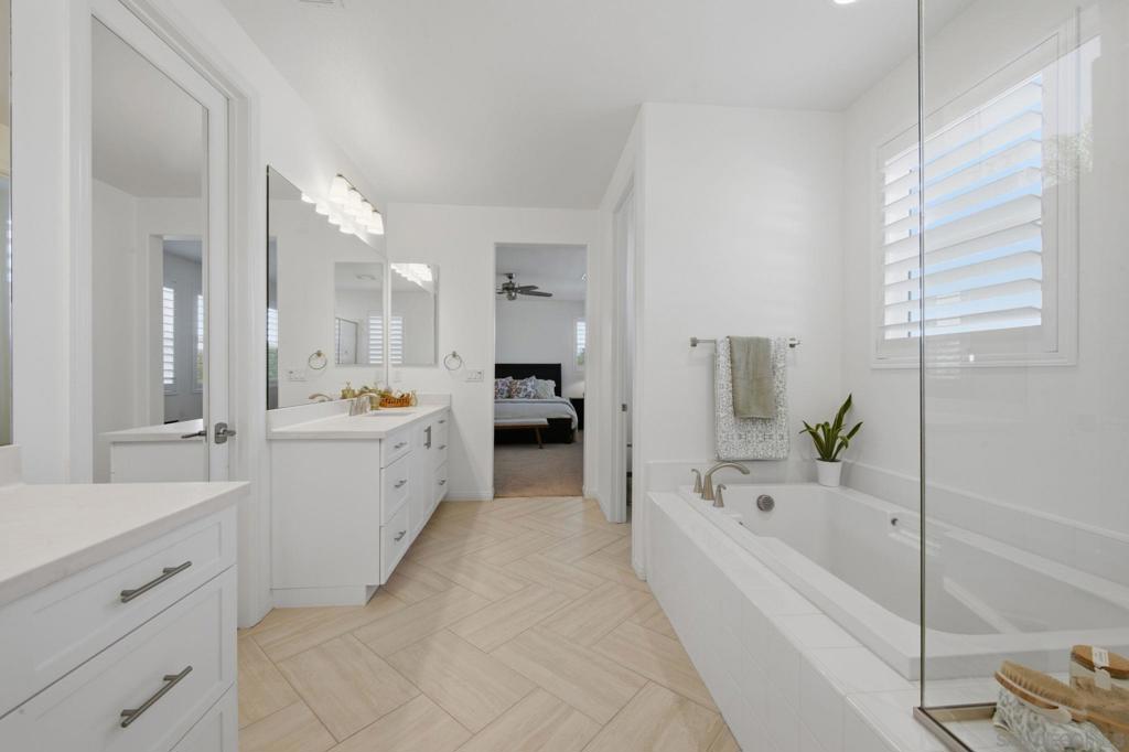 716 Thorntree Ct - photo 13
