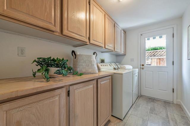 11902 Shasta Spring Court, Cupertino CA: https://media.crmls.org/mediaz/b3856d30-955d-45f2-9d80-d9584ddecc4e.jpg