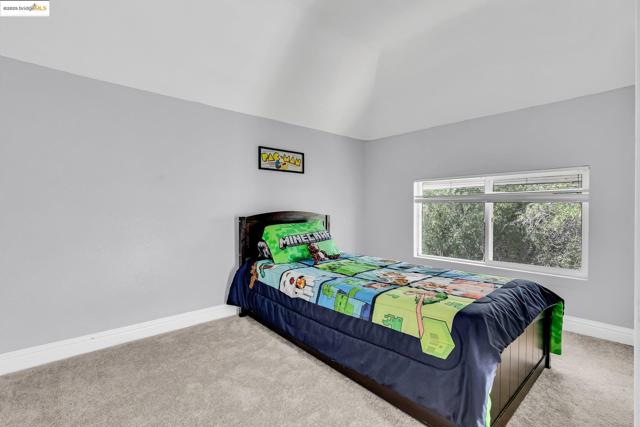 2350 W Shell Ave, Martinez CA: https://media.crmls.org/mediaz/b3858f51-a8a3-41cb-9d9d-db57ed143bee.jpg