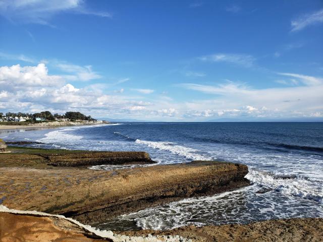 1733 Eastbrook Court, Santa Cruz CA: https://media.crmls.org/mediaz/b386fb2f-801c-4e2d-b576-c2ecd8346b30.jpg