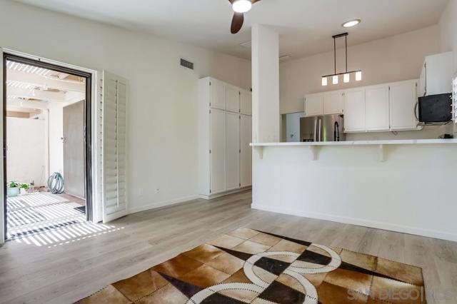 12894 Corte Arauco, San Diego CA: https://media.crmls.org/mediaz/b388e45b-74ae-46bf-83e7-7f1535152b91.jpg