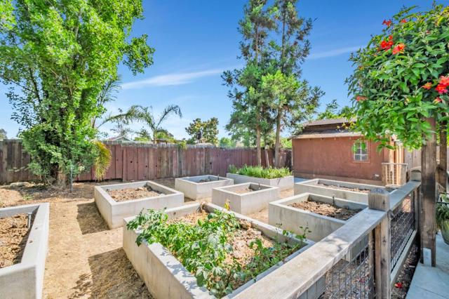 18 Linden Road, Watsonville CA: https://media.crmls.org/mediaz/b389f294-22fb-4b7d-a8c0-aa53cf963f09.jpg